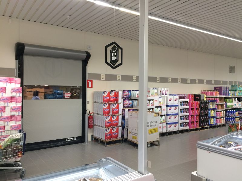 Porte rapide pour magasin de détail